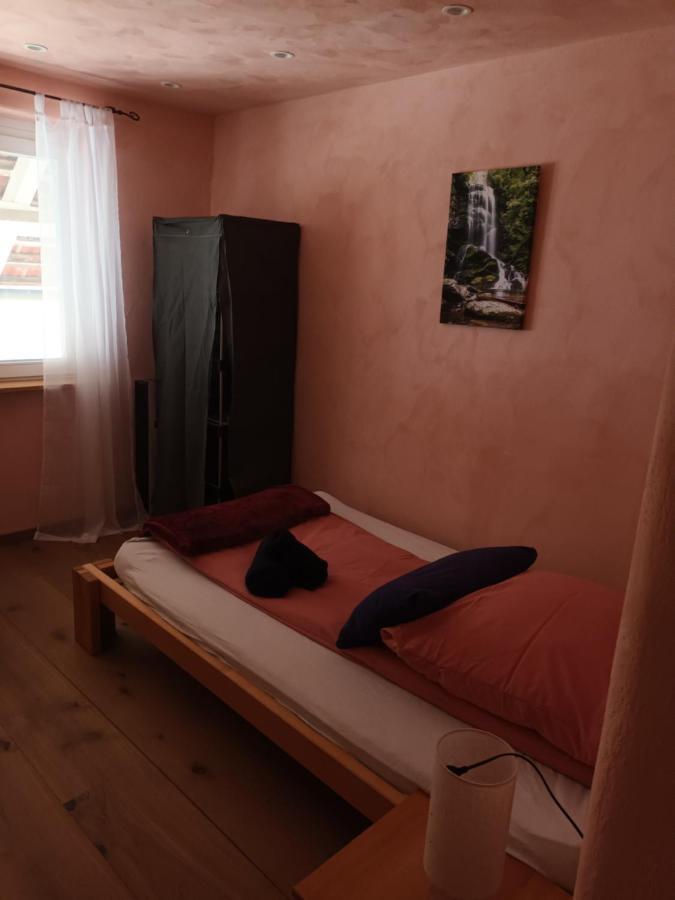 Musik Und Theater Gasthof Roessle - Rooms For Angels Burladingen Extérieur photo
