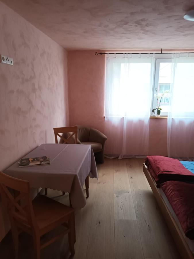 Musik Und Theater Gasthof Roessle - Rooms For Angels Burladingen Extérieur photo